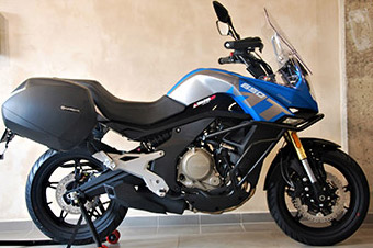 CFMOTO 650MT motocykl