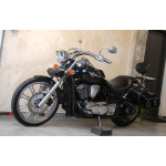 Kawasaki VN900 Custom - nádherný stav