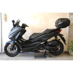 Honda Forza 125 - 1.maj, serviska, krásný stav