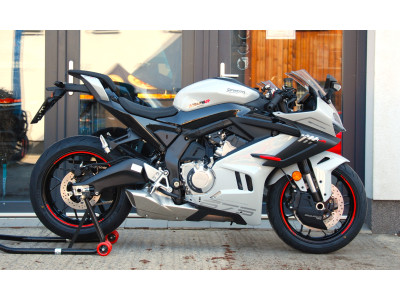 CFMOTO 675 SR-R 