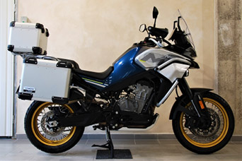 CFMOTO 800MT motocykl