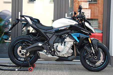 CFMOTO 675 NK 