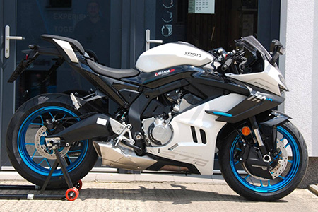 CFMOTO 675 SR-R motocykl