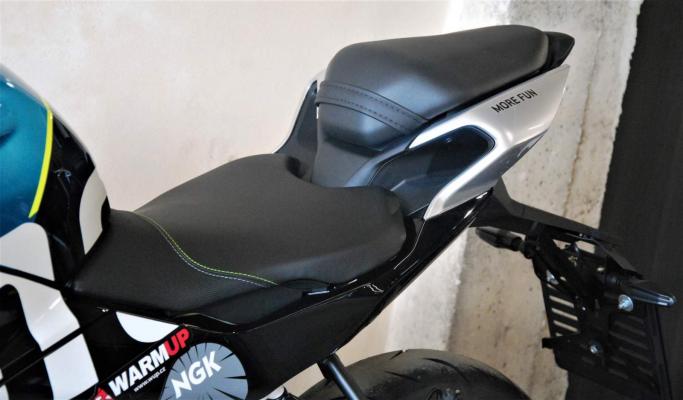 CFmoto 300 SR