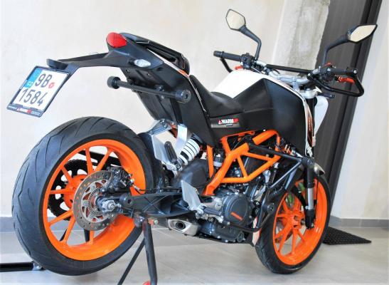 KTM 390 Duke