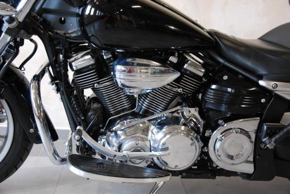 Yamaha XV 1900 Midnight Star