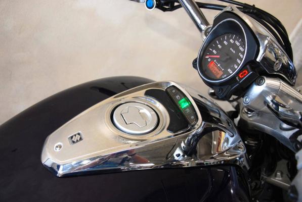 Suzuki Intruder M 800