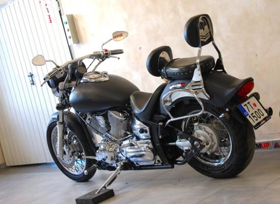 Yamaha XVS 1100 DragStar