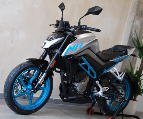 CFmoto 300 NK