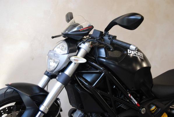 Ducati Monster 696