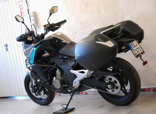 CFMOTO 650 MT