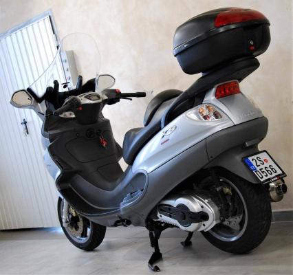 Piaggio X9 500 Evolution