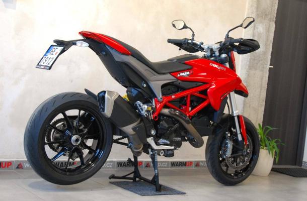 Ducati Hyperstrada 821
