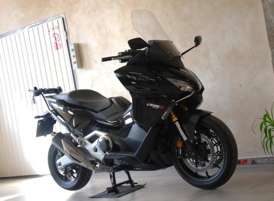 Honda Forza 750