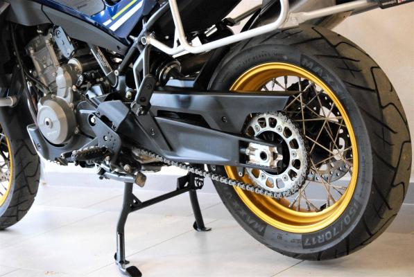 CFmoto 800 MT