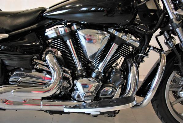 Yamaha XV 1900 Midnight Star