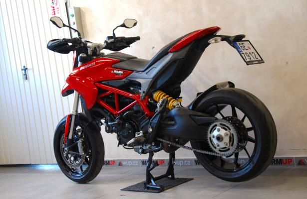 Ducati Hyperstrada 821