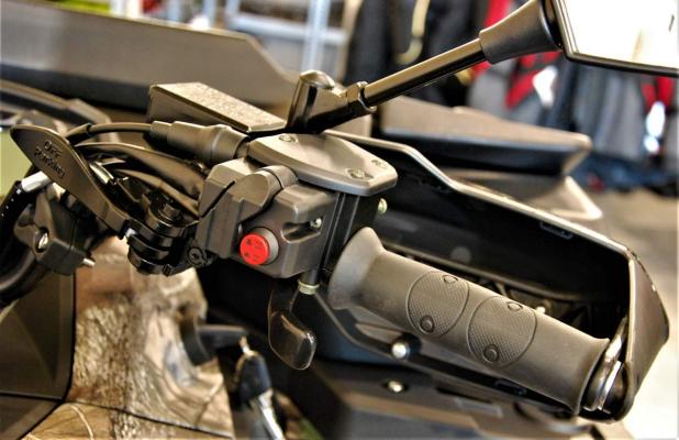 CFmoto Gladiator X850