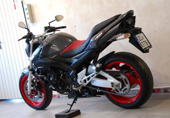Suzuki GSR 600