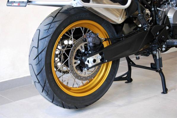CFmoto 800 MT
