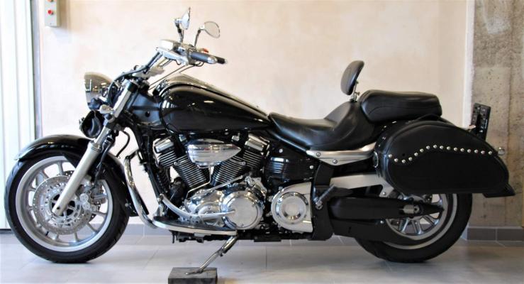 Yamaha XV 1900 Midnight Star