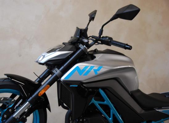 CFmoto 300 NK