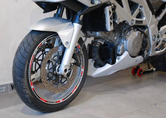 Suzuki SV 1000