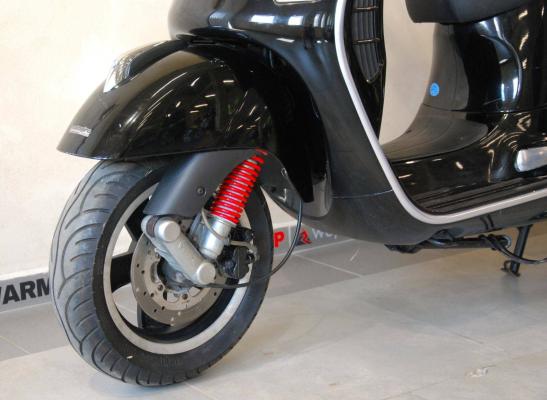 Vespa GTS 300