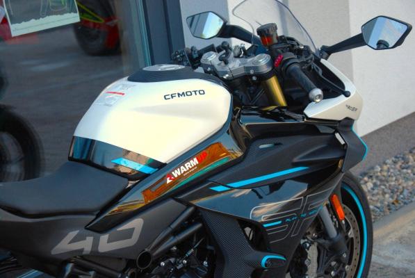 CFMOTO 450 SR