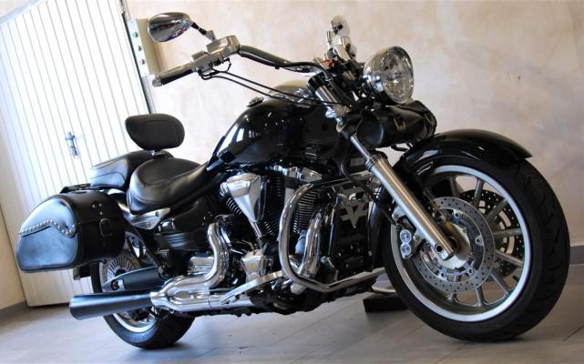 Yamaha XV 1900 Midnight Star