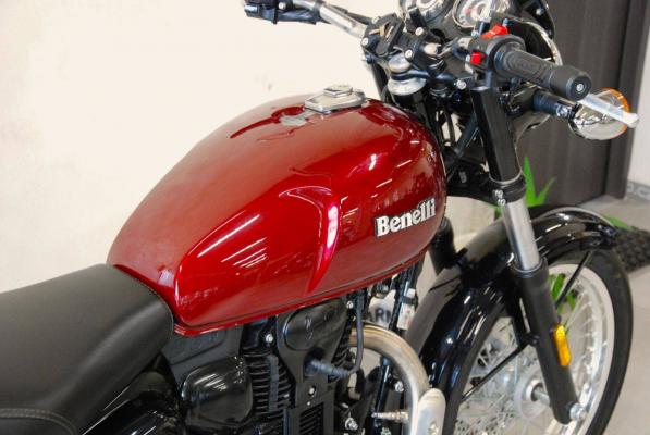 Benelli Imperiale 400