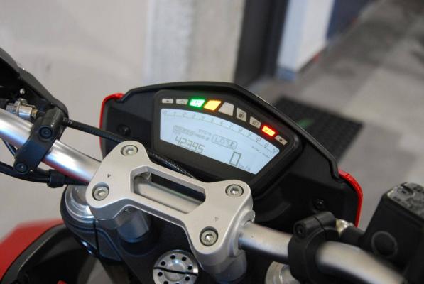 Ducati Hyperstrada 821