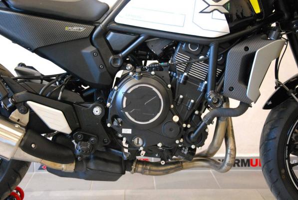 CFMOTO 700 CL-X Sport
