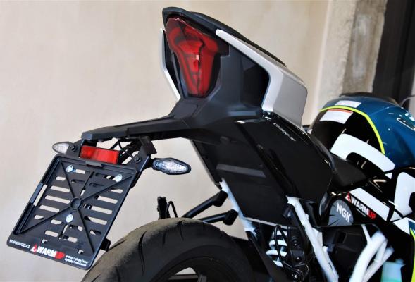 CFmoto 300 SR