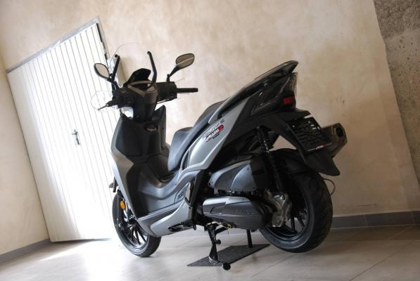 Kymco Agility 300