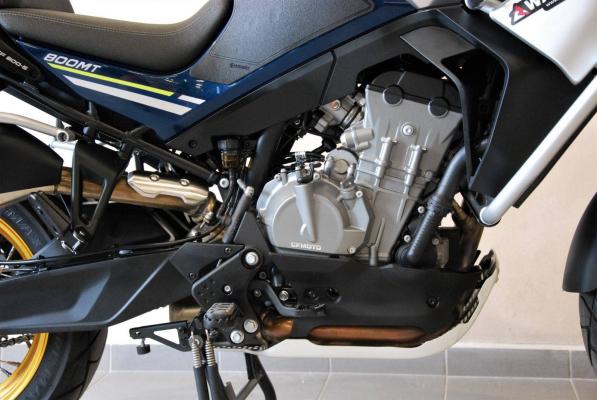 CFmoto 800 MT