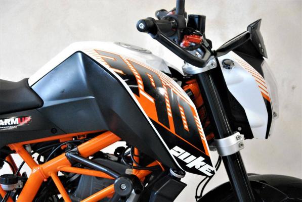 KTM 390 Duke