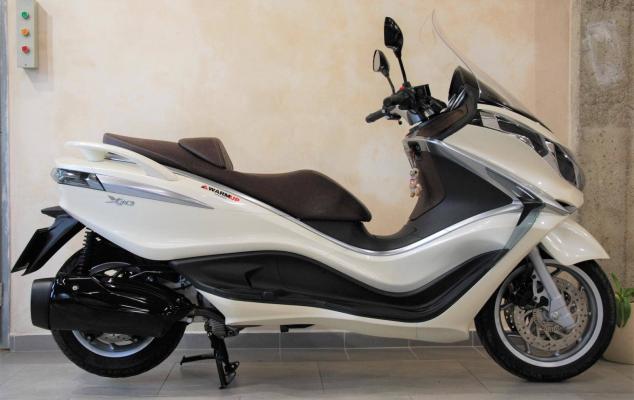 Piaggio X10 350 Executive