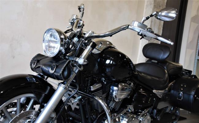 Yamaha XV 1900 Midnight Star