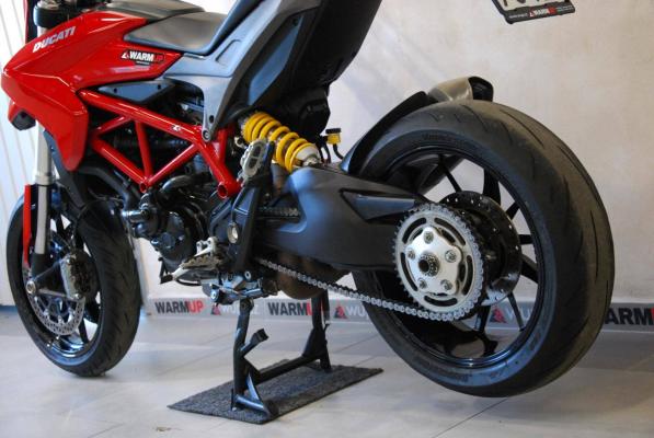 Ducati Hyperstrada 821
