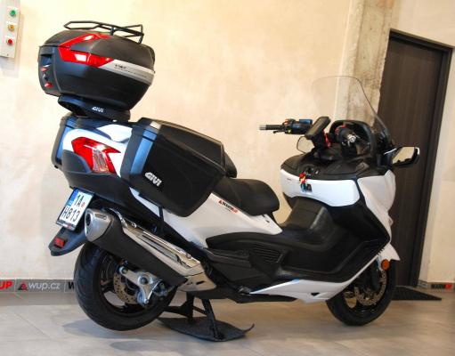Suzuki Burgman 650