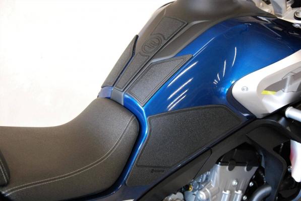 CFmoto 800 MT