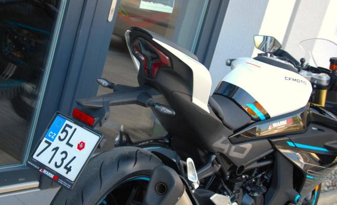 CFMOTO 450 SR