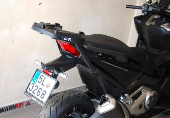 Honda Forza 750