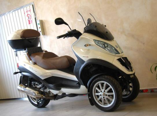 Piaggio MP3 500 LT