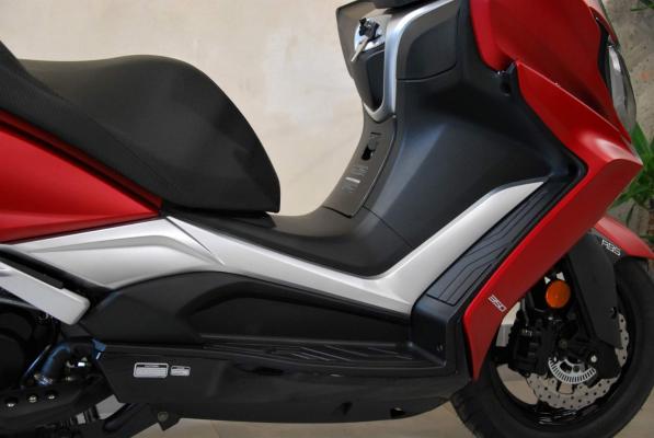 Kymco New Downtown 350i ABS