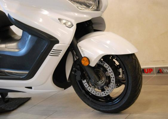 Suzuki Burgman 650