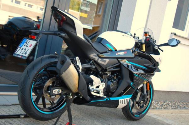 CFMOTO 450 SR