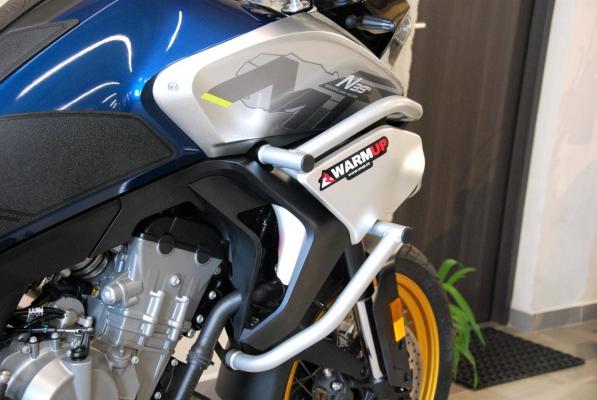 CFmoto 800 MT