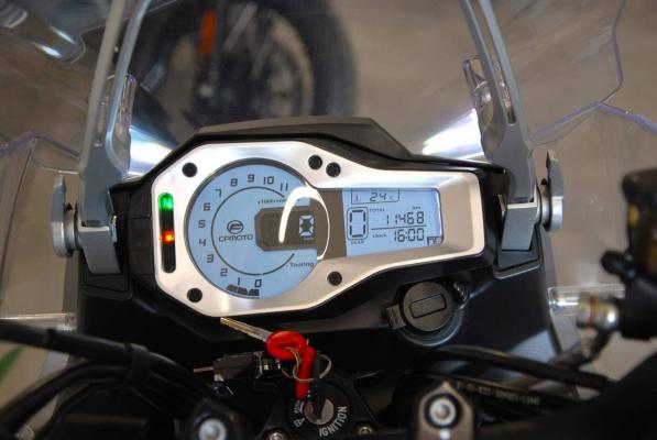 CFMOTO 650 MT